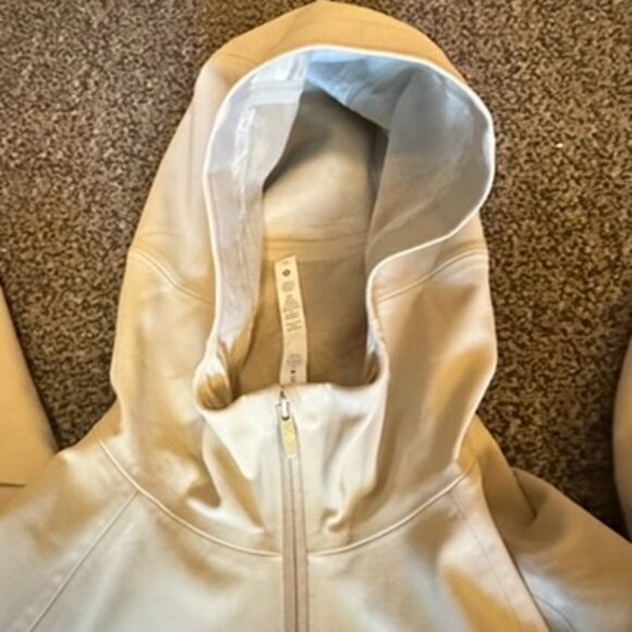 Lululemon RepelShell Rain Jacket Trench 12 - Picture 3 of 13